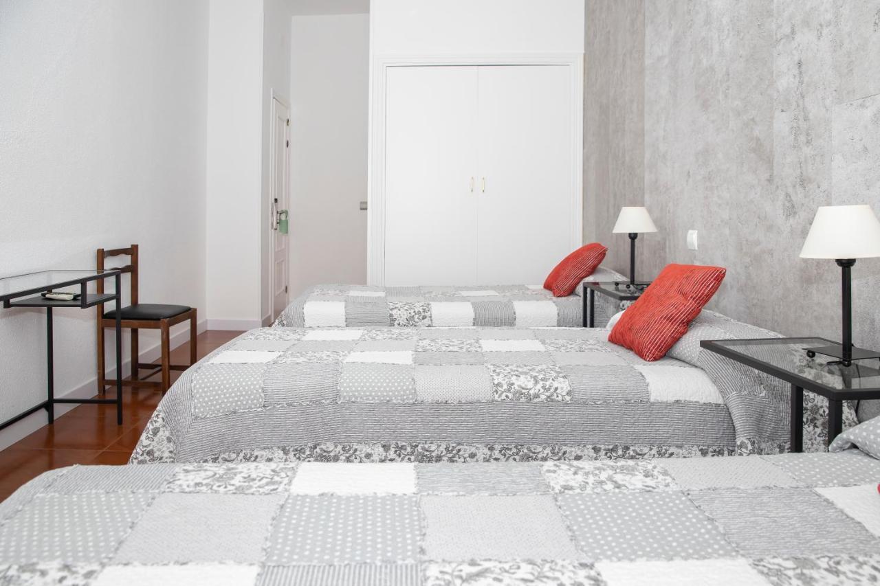 Hostal Tokio Madrid Exterior photo